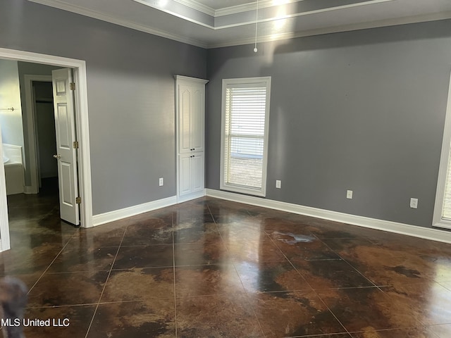 empty room with crown molding