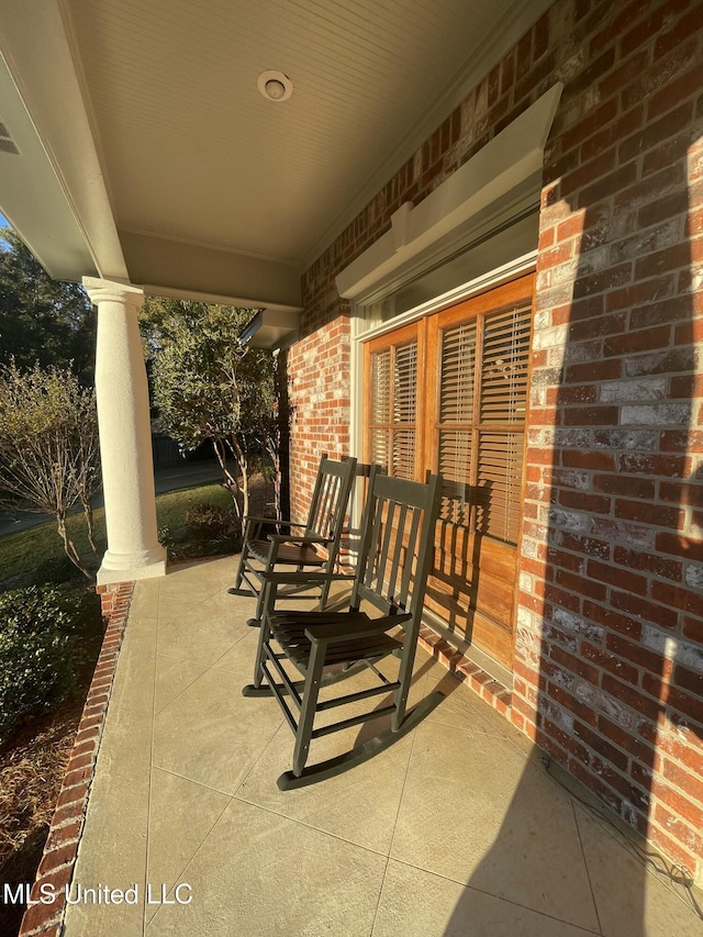 view of patio / terrace with covered porch