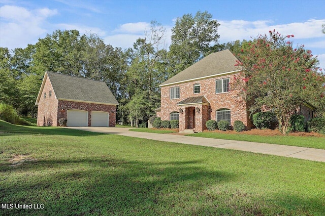 view of front facade featuring a front yard