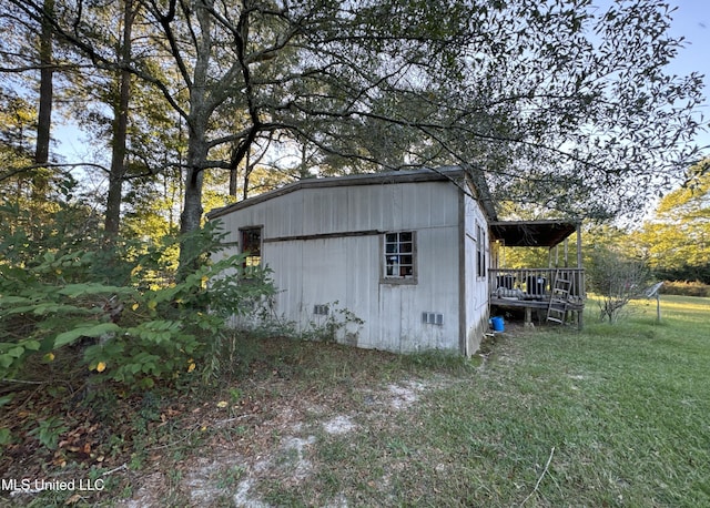 view of outdoor structure