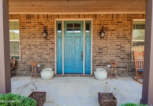 view of property entrance