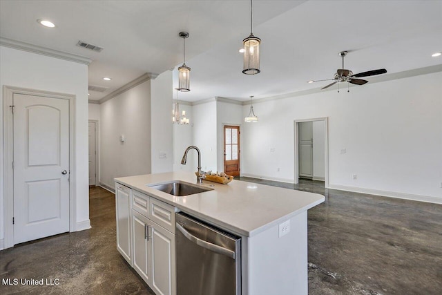 kitchen featuring ornamental molding, concrete flooring, a sink, ceiling fan with notable chandelier, and dishwasher