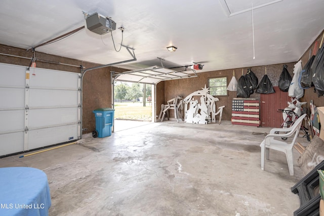 10001 Echo Glen Dr, Moss Point, MS 39562 - garage featuring a garage door opener