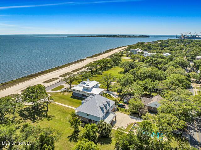 2117 Seneca Ave, Pascagoula, MS 39567