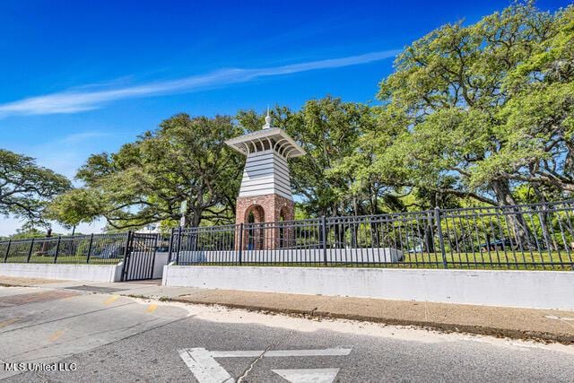 2117 Seneca Ave, Pascagoula, MS 39567