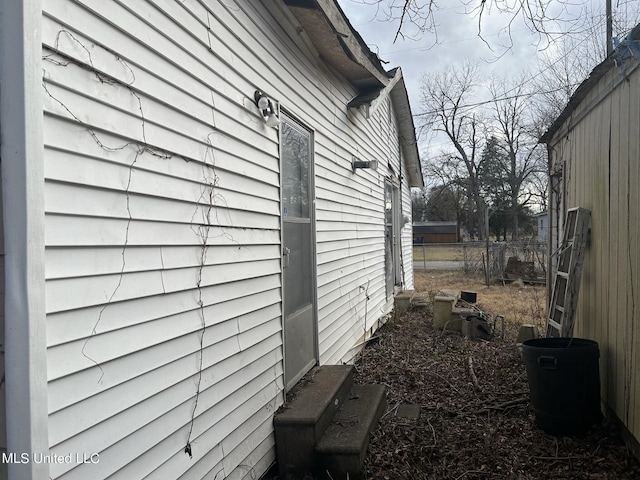 514 Lincoln Ave, Indianola, MS 38751 - view of side of property featuring fence