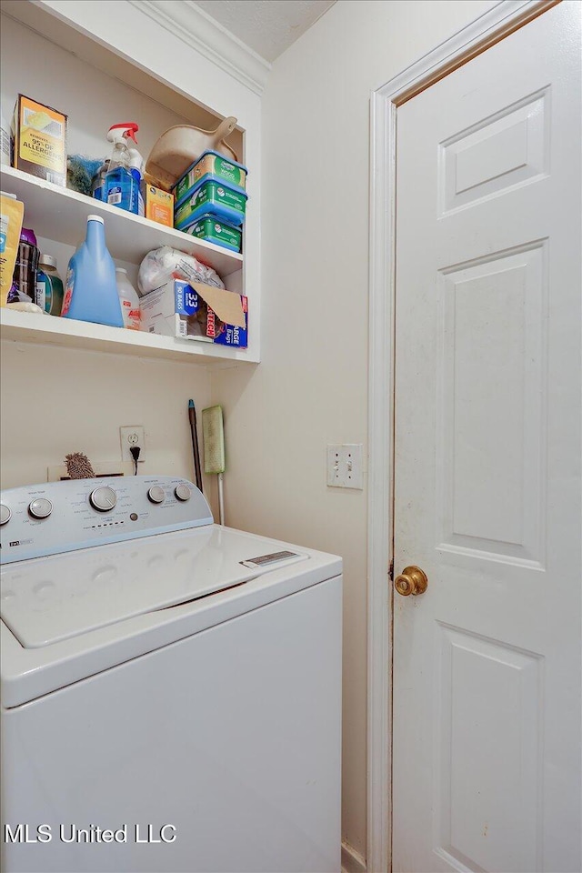 2120 Meagan Dr, Byram, MS 39272 - laundry area with washer / clothes dryer