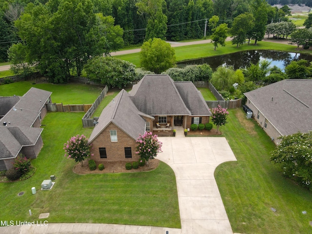 105 Bridgeton Way, Canton, MS 39046 - view from above of property with a nearby body of water