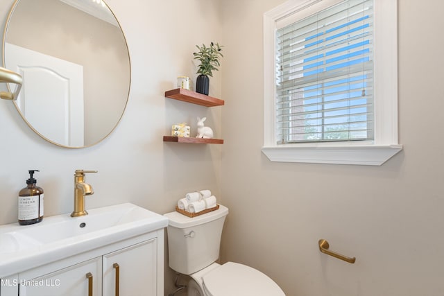 6507 Shenandoah Ln, Olive Branch, MS 38654 - bathroom with vanity and toilet