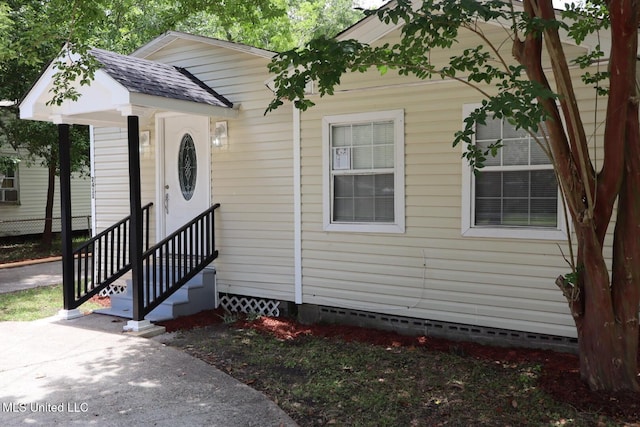 2411 14th St, Pascagoula, MS 39567 - view of front of house with crawl space