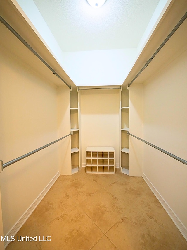 7869 Hilo Way, Diamondhead, MS 39525 - view of spacious closet