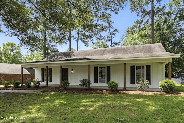132 Bent Creek Dr, Brandon, MS 39047 - ranch-style home with a front yard and covered porch