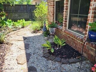 3808 Acadian Village Dr, Ocean Springs, MS 39564 - view of yard with fence