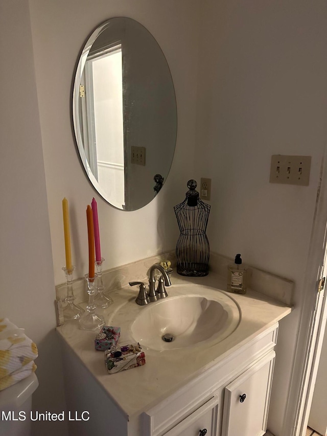 bathroom with vanity