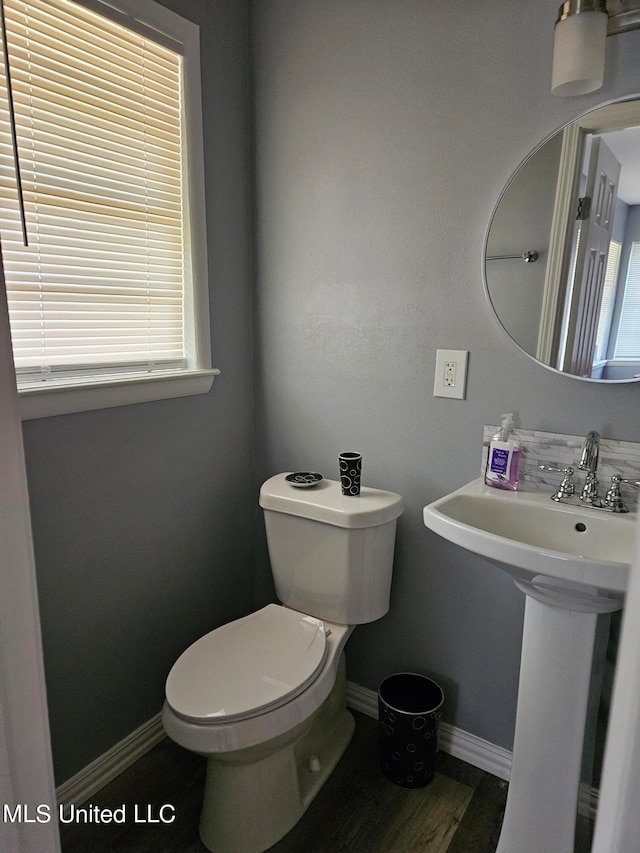 bathroom featuring toilet