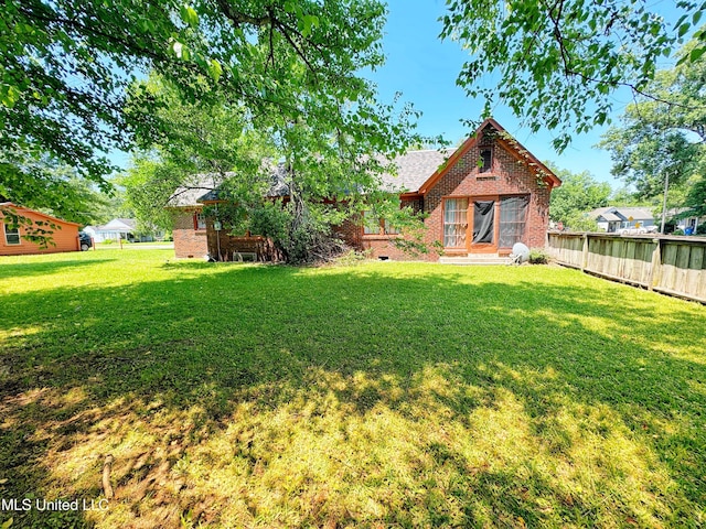 340 Elm Ave, Clarksdale, MS 38614 - view of yard