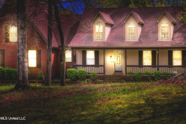view of front of home with covered porch
