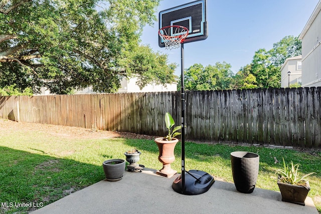 118 Armand Oaks, Ocean Springs, MS 39564 - view of yard featuring a patio area