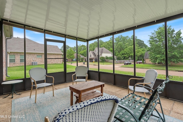 view of sunroom / solarium