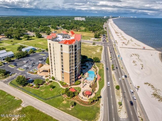 bird's eye view with a water view