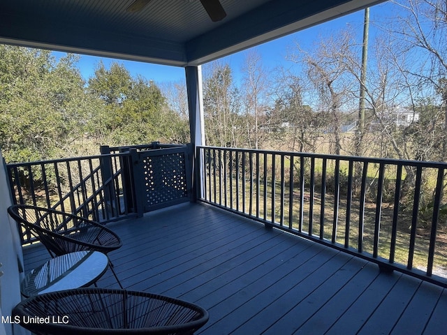 deck with a ceiling fan