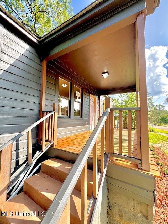 319 S 4th St, Mccomb, MS 39648 - view of porch