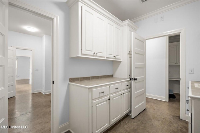 104 Glenwild Trl, Canton, MS 39046 - hall featuring baseboards and ornamental molding