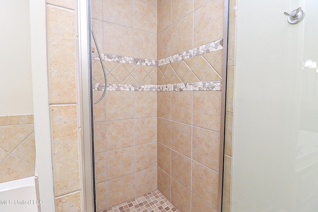 65 Breakers Ln, Ridgeland, MS 39157 - bathroom featuring a stall shower