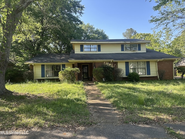 25 Oak Creek Pl, Jackson, MS 39211 - traditional-style home with brick siding