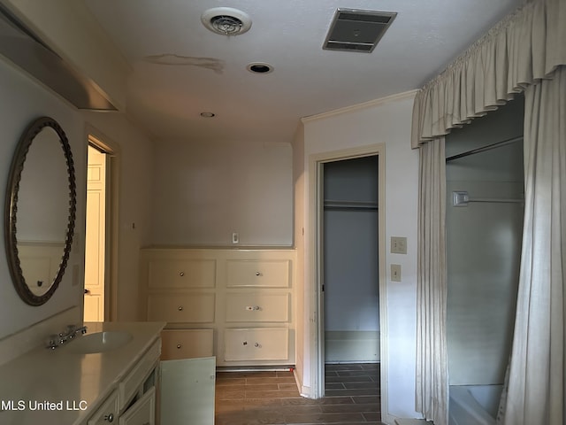 25 Oak Creek Pl, Jackson, MS 39211 - full bath with vanity, wood tiled floors, and recessed lighting