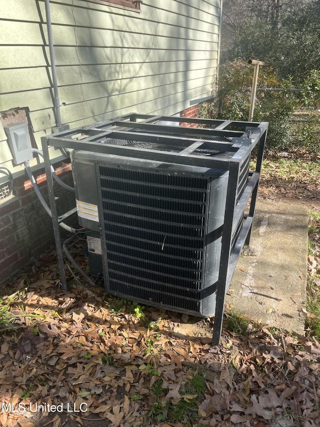 3006 Oak Forest Dr, Jackson, MS 39212 - exterior details featuring central air condition unit