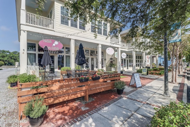 200 Jeff Davis Ave Unit 8, Long Beach, MS 39560 - view of patio