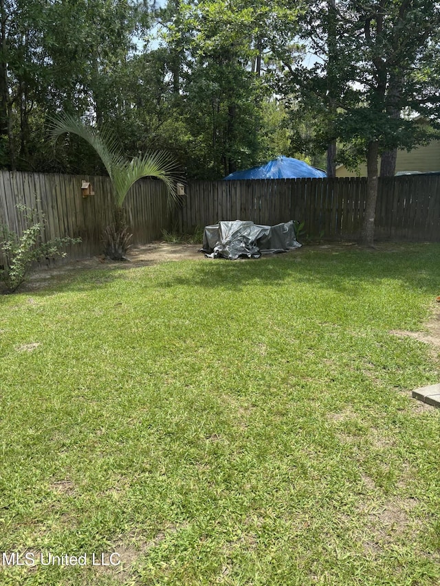 1720 Barracuda Dr, Gautier, MS 39553 - view of yard
