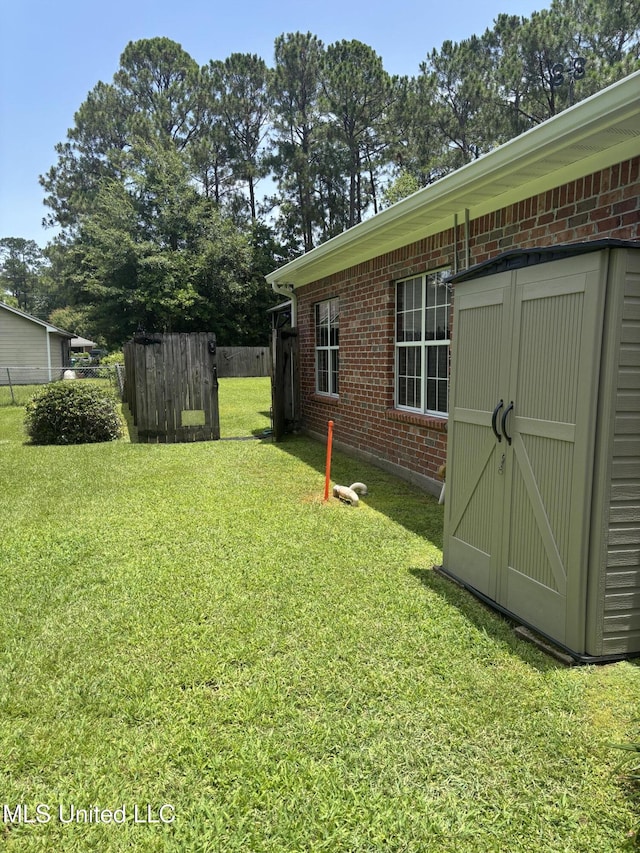 1720 Barracuda Dr, Gautier, MS 39553 - view of yard