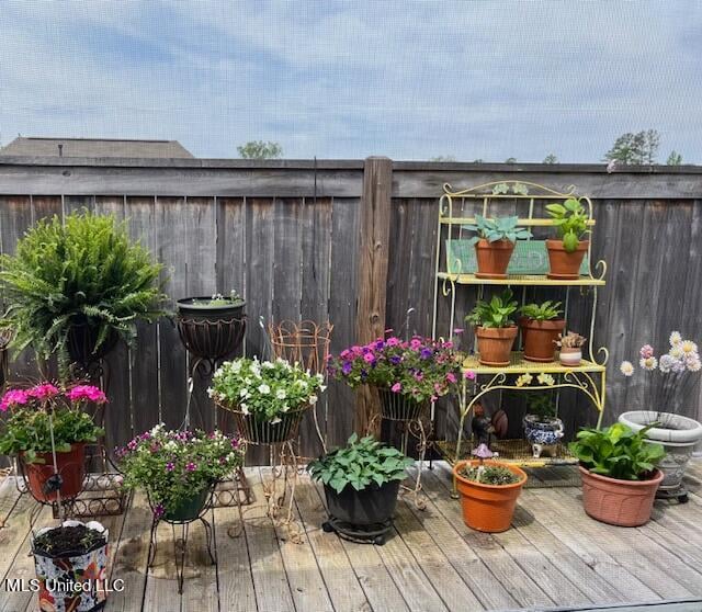 view of wooden deck