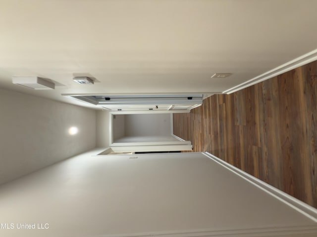 138 William Mckinley Cir, Jackson, MS 39213 - hallway with wood walls