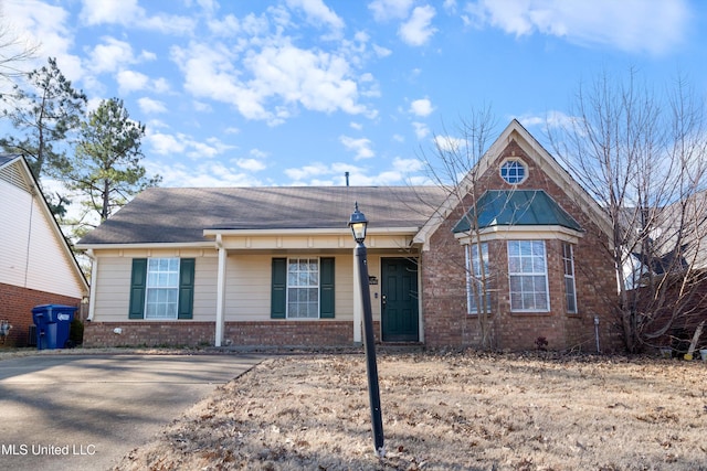 view of front of house