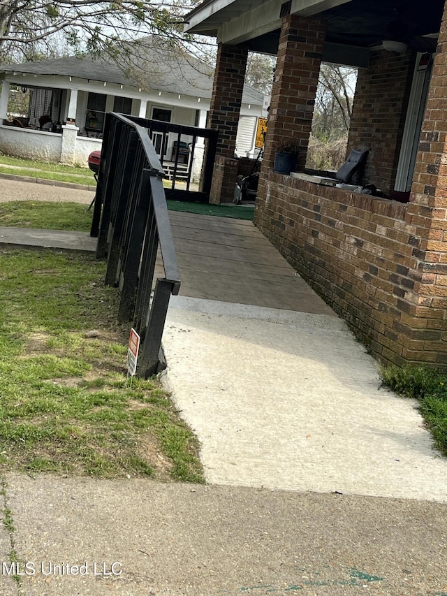 720 Mattingly St, Vicksburg, MS 39180 - view of details