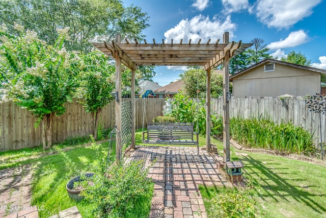 view of yard with a pergola