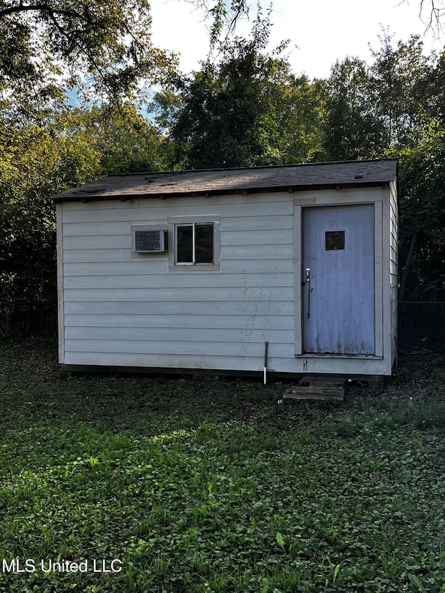 view of outbuilding