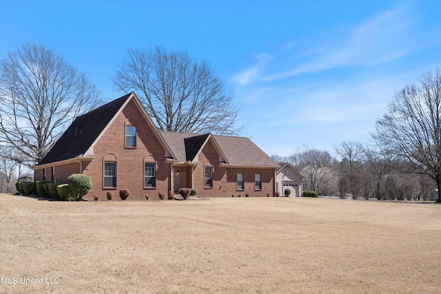 view of front facade with brick siding