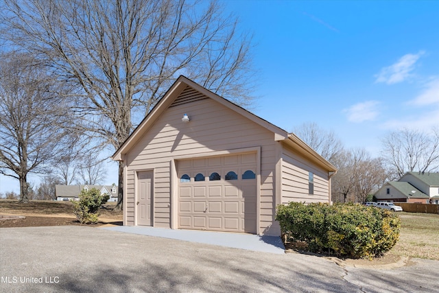 view of detached garage