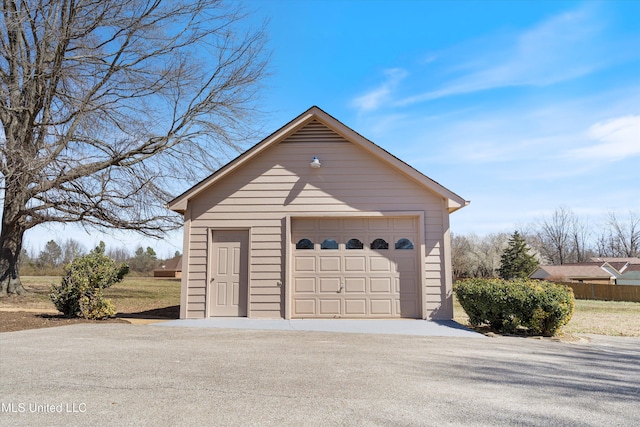 view of detached garage