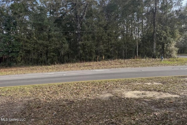 Listing photo 3 for LOT1 Diamondhead Dr E, Diamondhead MS 39525