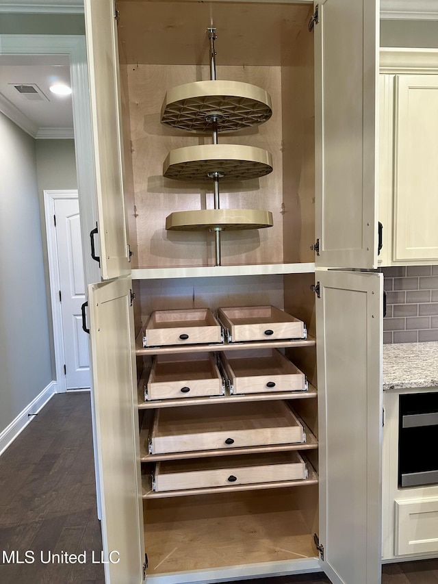 4049 Courtyard Dr, Southaven, MS 38671 - view of pantry
