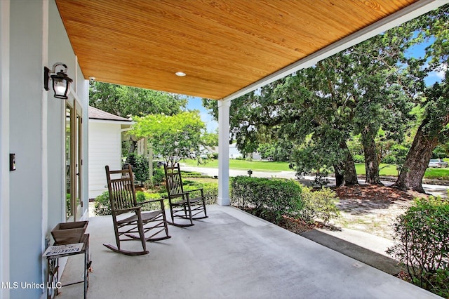 631 2nd St, Gulfport, MS 39501 - view of porch