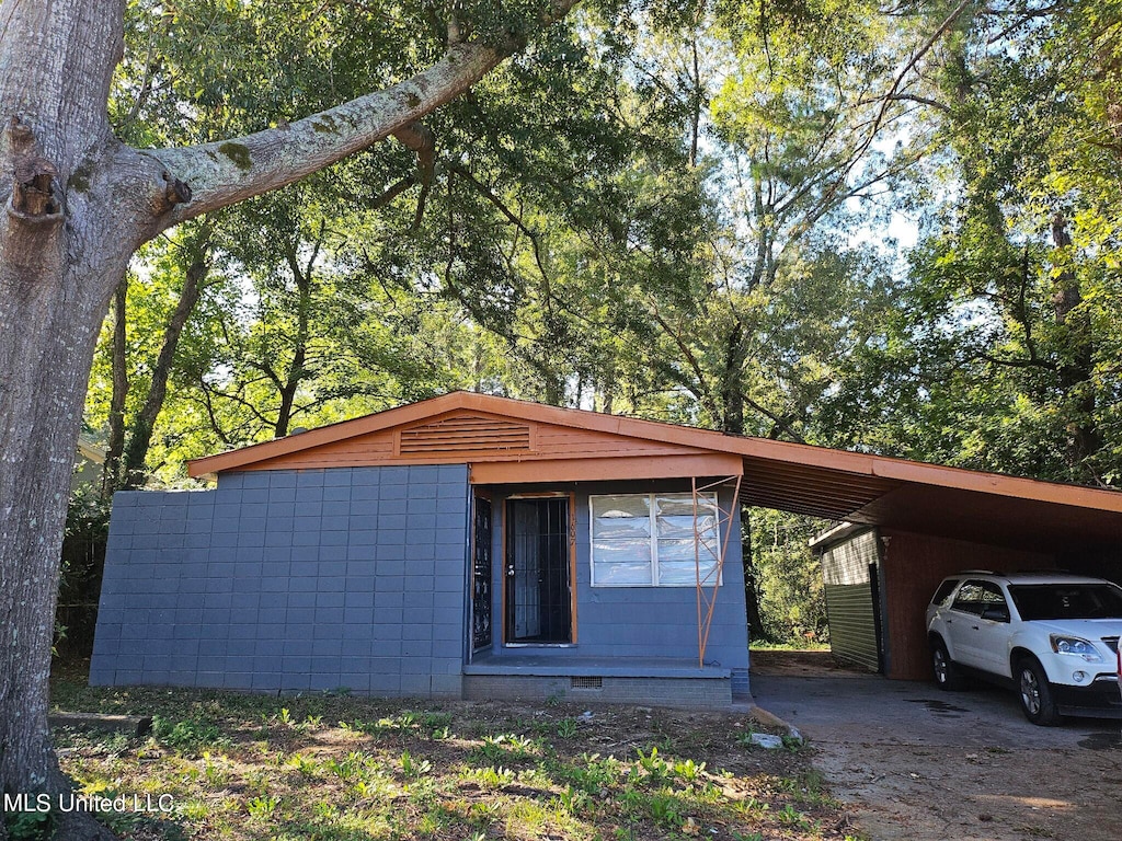 view of ranch-style home