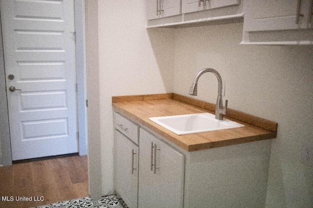 256 Arbor Trl, Brandon, MS 39047 - kitchen featuring a sink