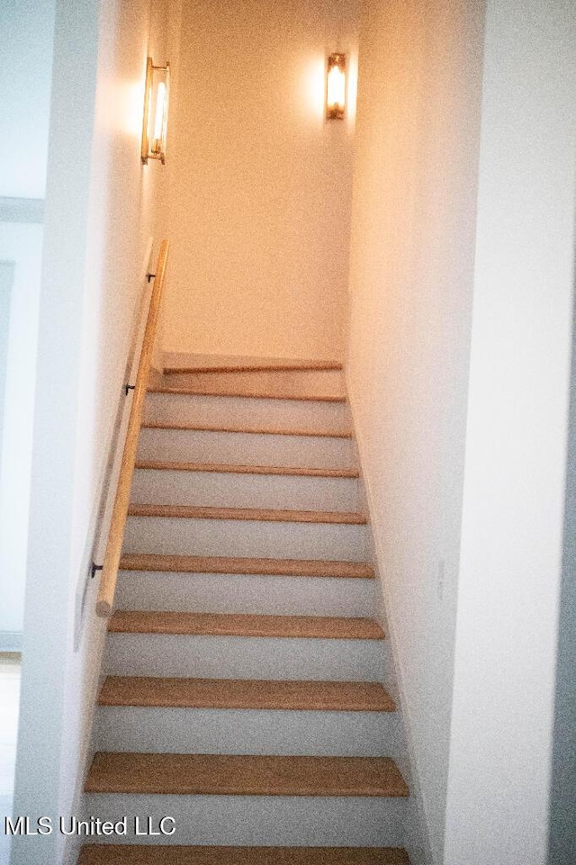 256 Arbor Trl, Brandon, MS 39047 - view of stairs