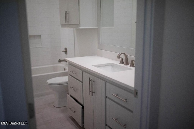 256 Arbor Trl, Brandon, MS 39047 - bathroom with vanity, toilet, and shower / bath combination